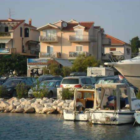 Guest house Marina View